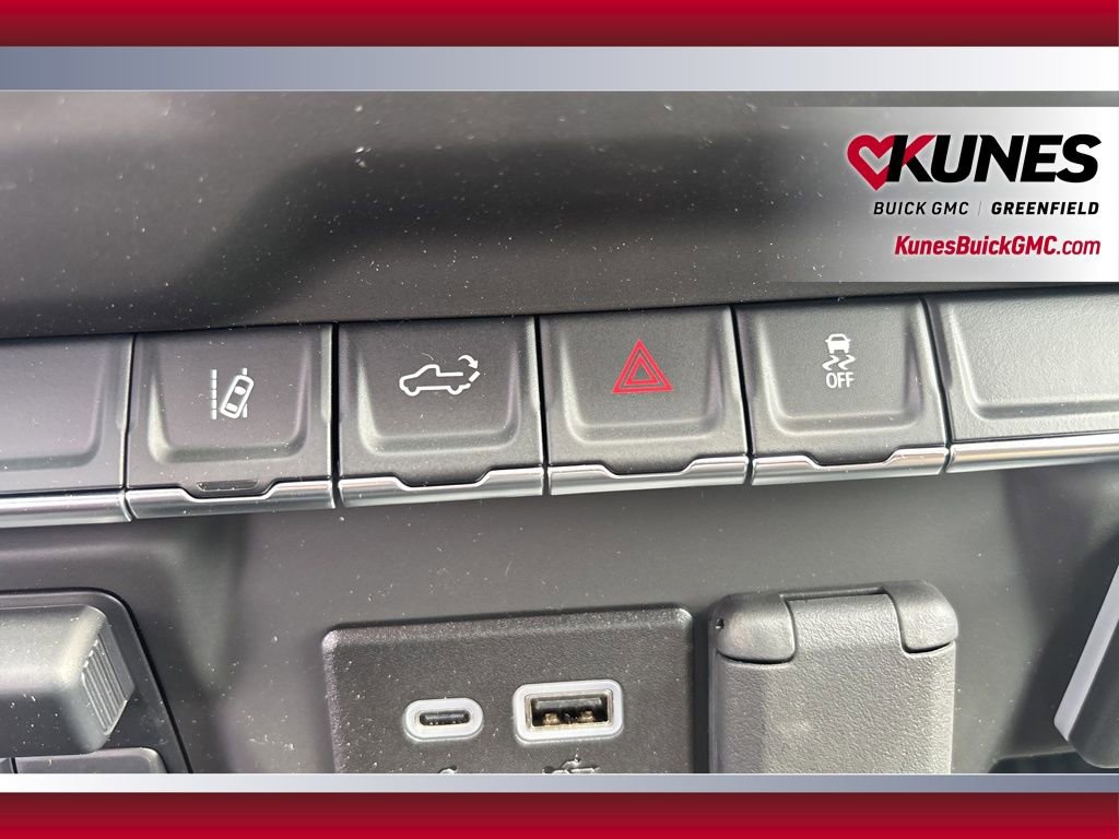 New 2025 GMC Sierra 3500 Pro image 32