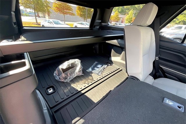 Used 2025 Toyota 4Runner SR5 image 28