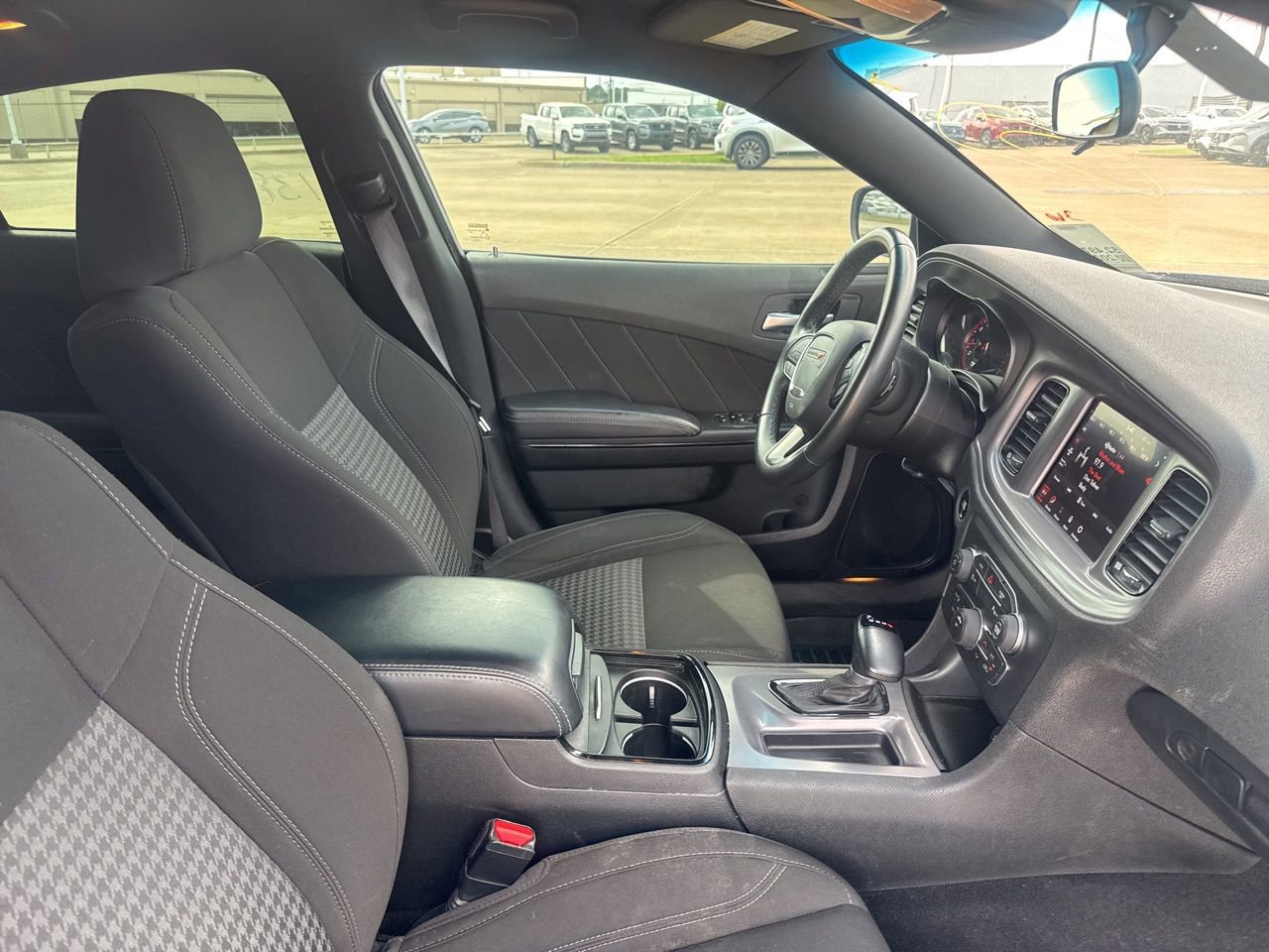 Used 2023 Dodge Charger SXT w/ Blacktop Package image 29