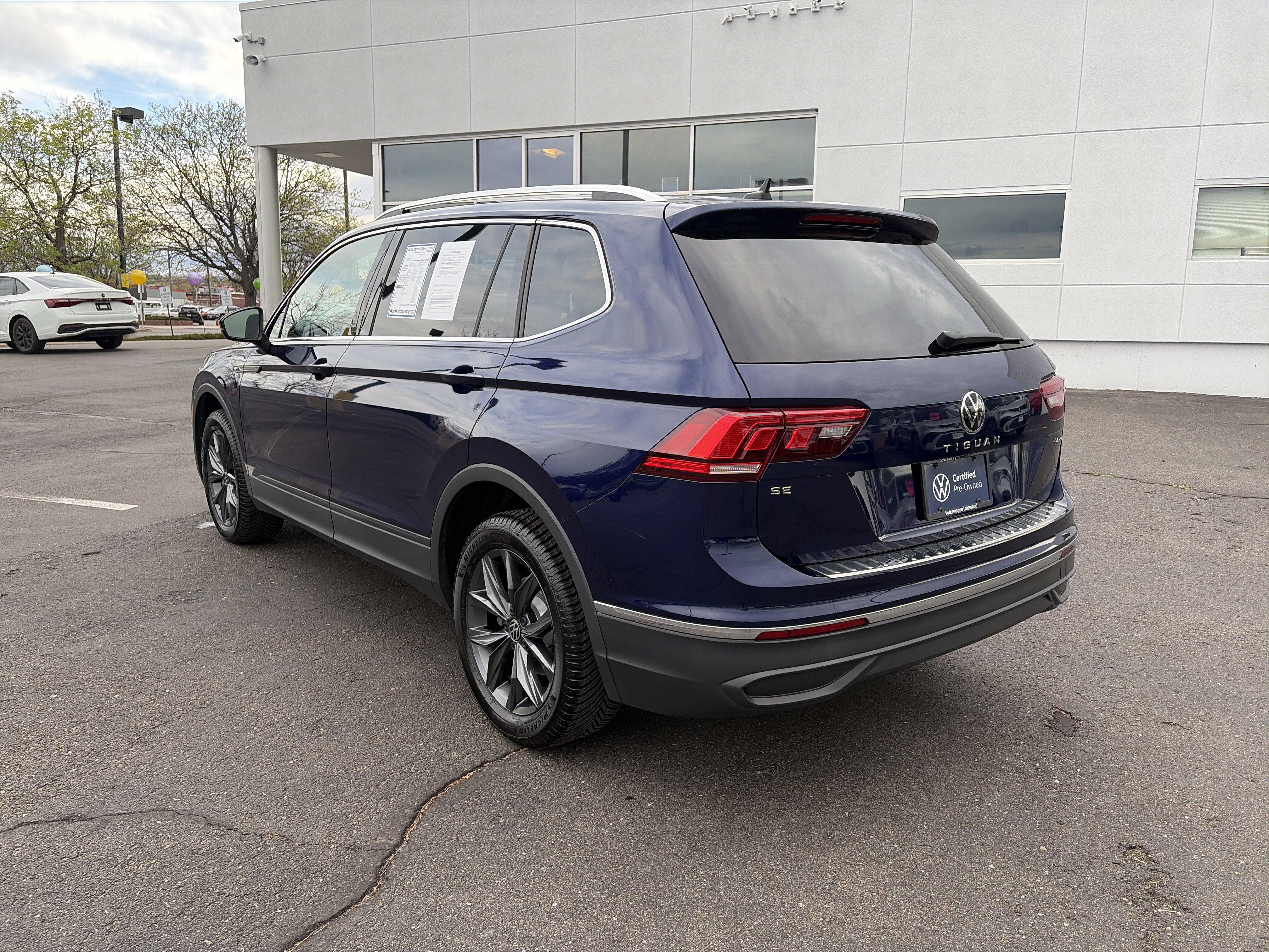 Used 2022 Volkswagen Tiguan SE image 7