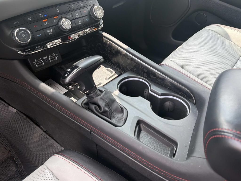 Used 2024 Dodge Durango R/T AWD/4WD image 8