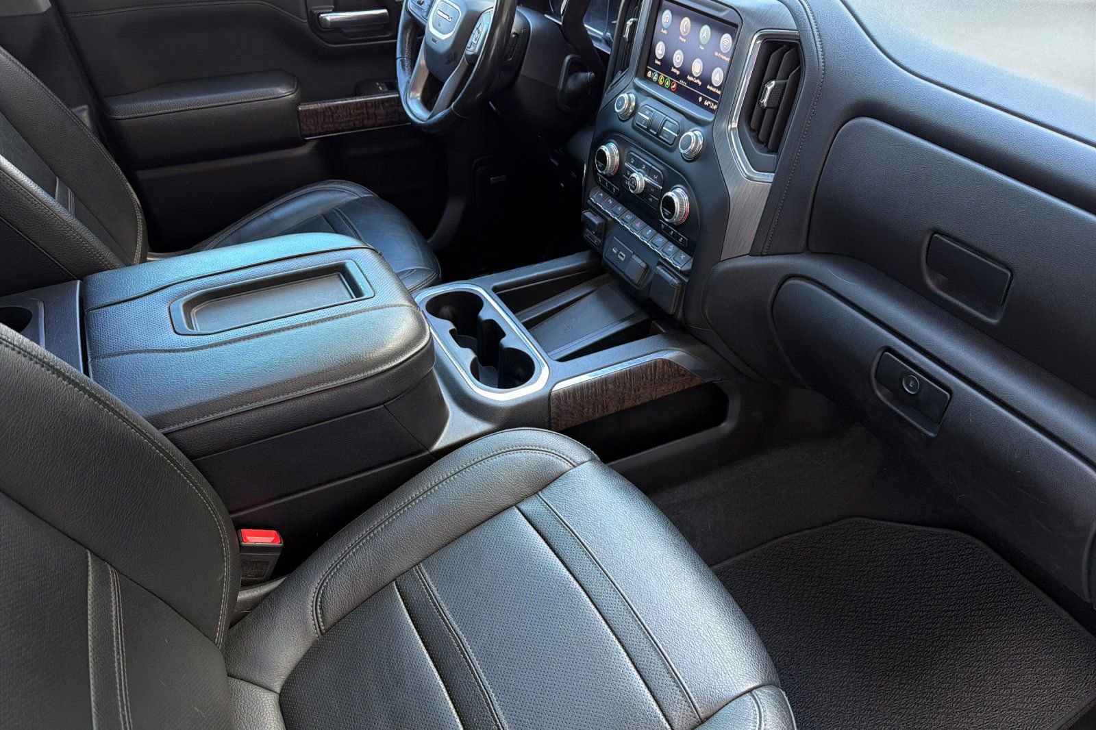 Used 2019 GMC Sierra 1500 Denali w/ Denali Ultimate Package AWD/4WD image 18