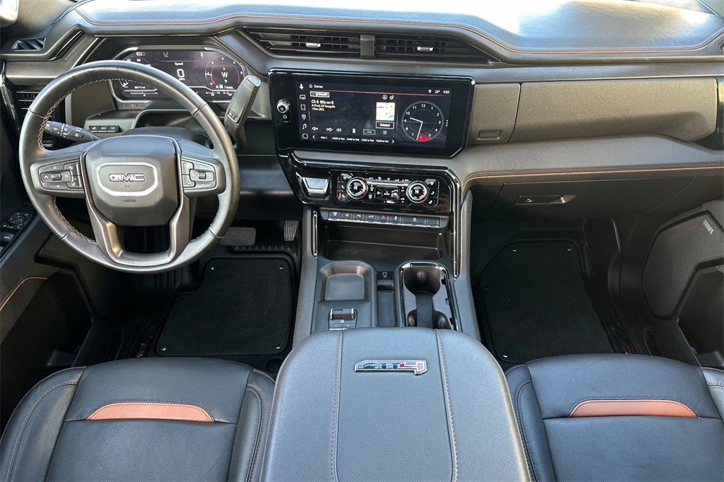 Used 2025 GMC Sierra 2500 AT4 w/ AT4 Premium Plus Package image 13