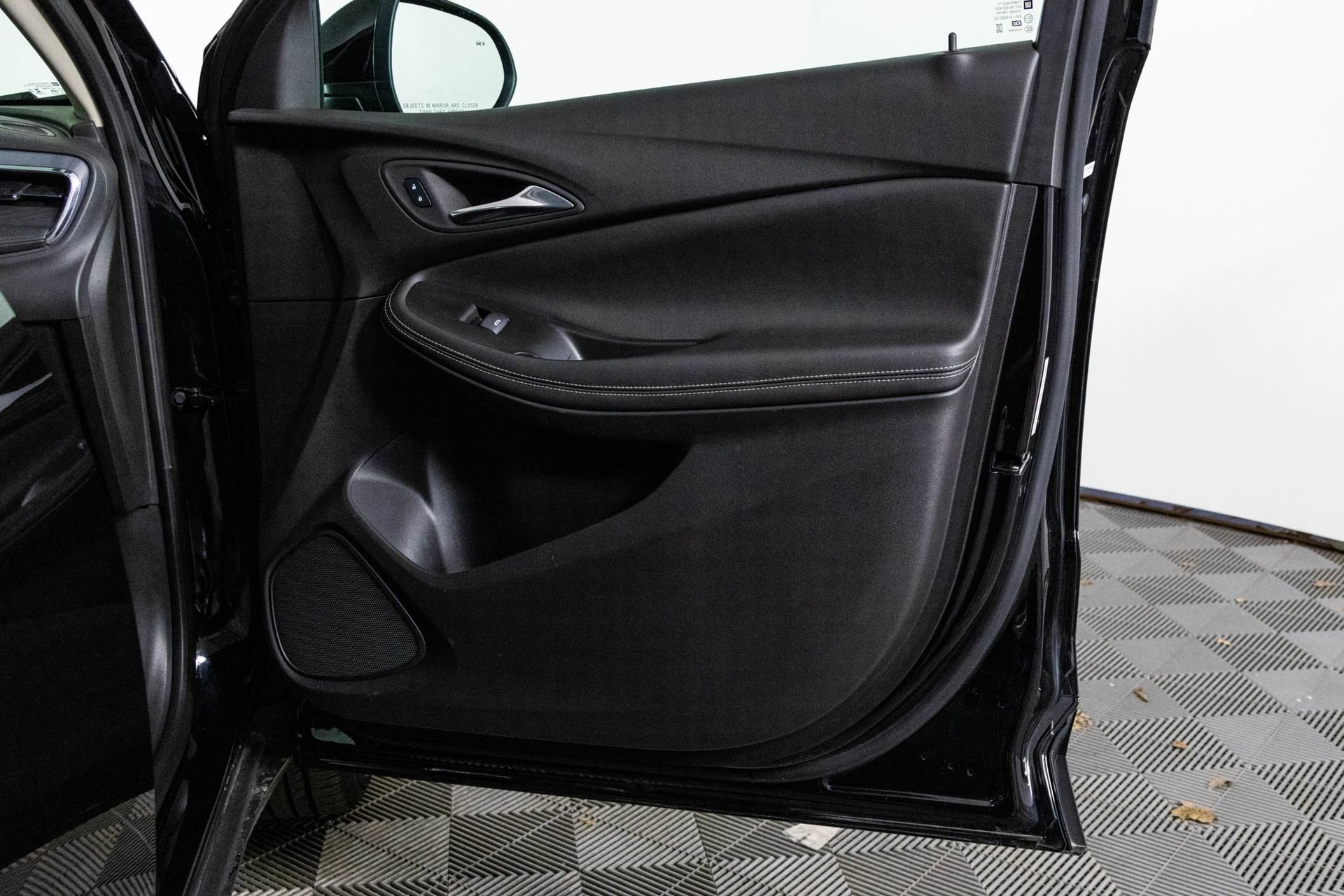 Certified 2025 Buick Encore GX Preferred image 39