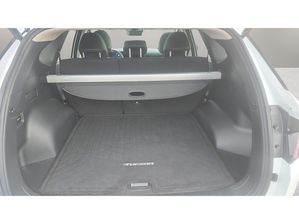 Used 2025 Hyundai Tucson SEL AWD/4WD image 14