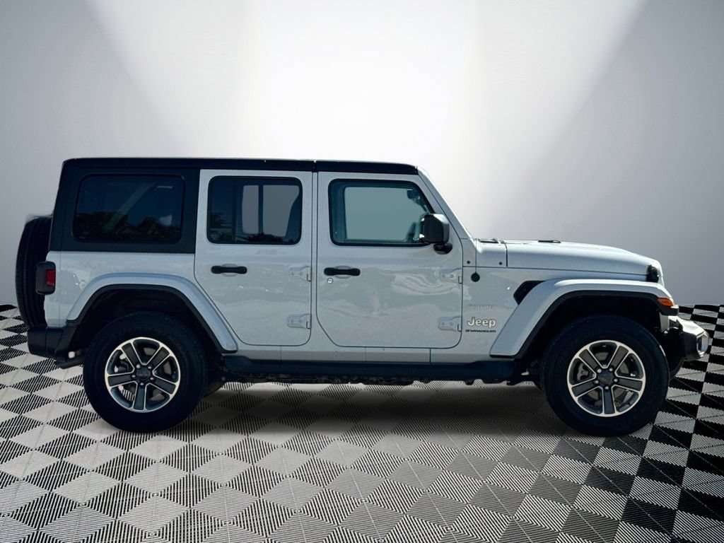 Used 2023 Jeep Wrangler Unlimited Sahara w/ Cold Weather Group AWD/4WD image 6