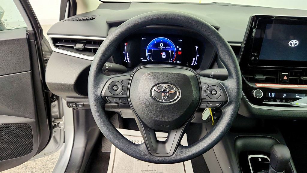 Used 2026 Toyota Corolla LE FWD image 13