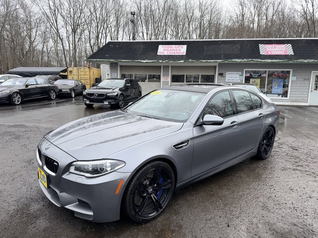 Used 2014 BMW M5 image 2