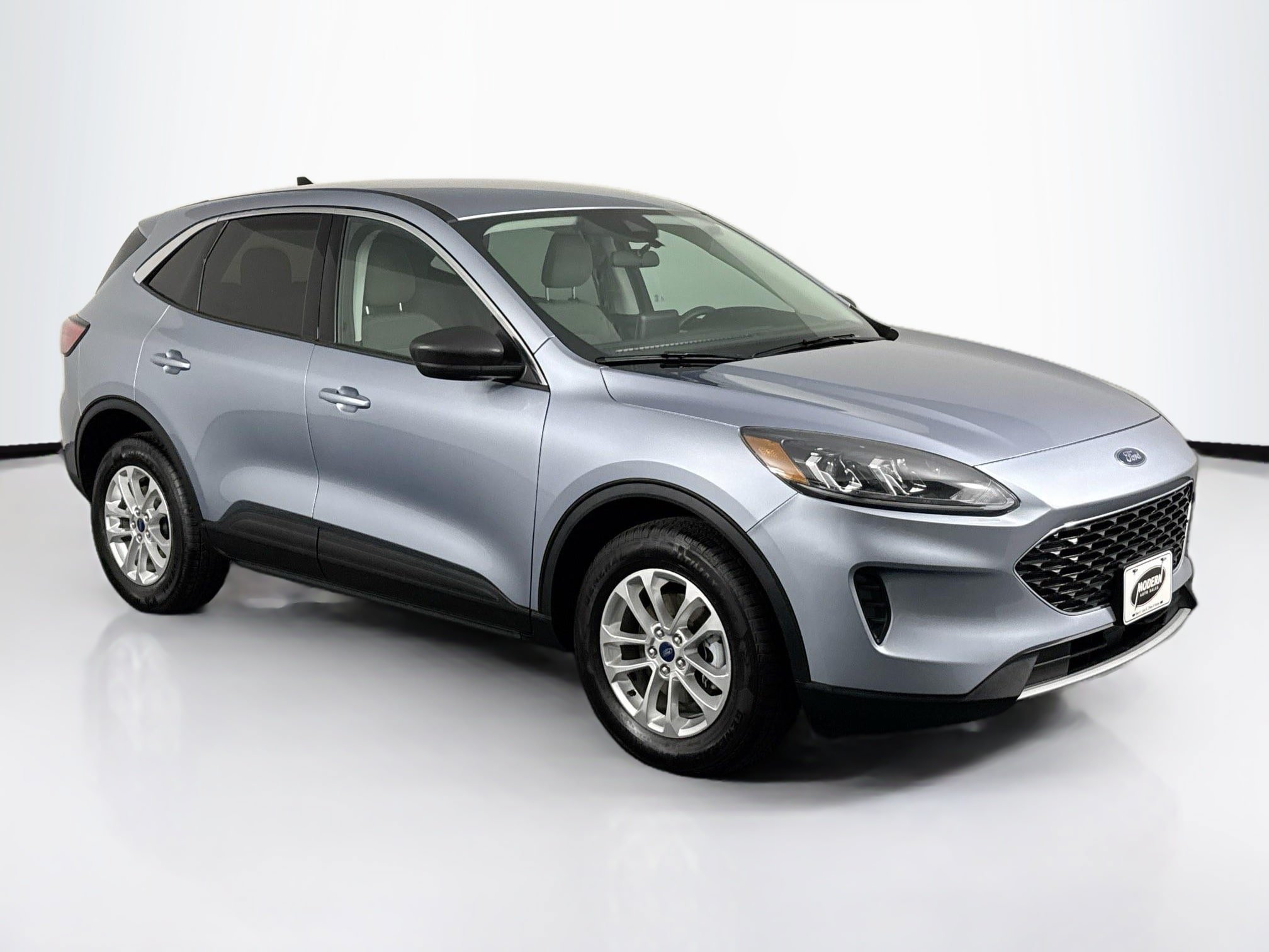 Used 2022 Ford Escape SE AWD/4WD image 2