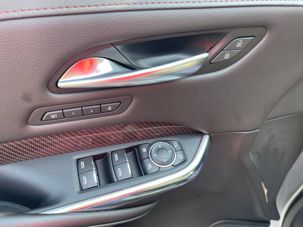 Used 2023 Cadillac XT4 Sport FWD image 11