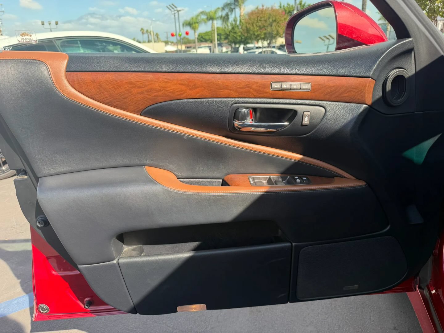 Used 2010 Lexus LS 460 RWD image 23