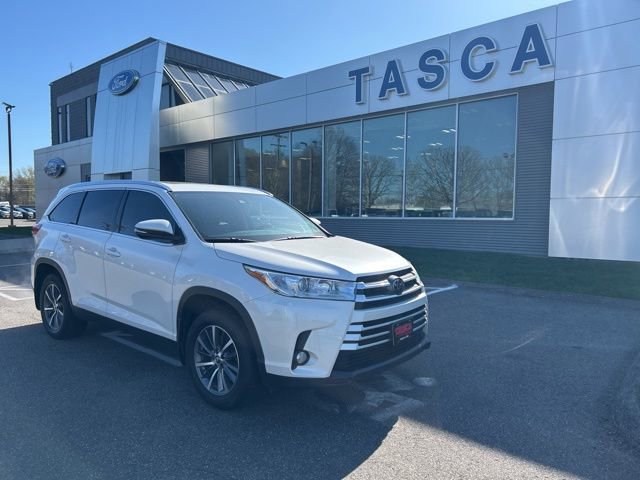 Used 2019 Toyota Highlander XLE image 1