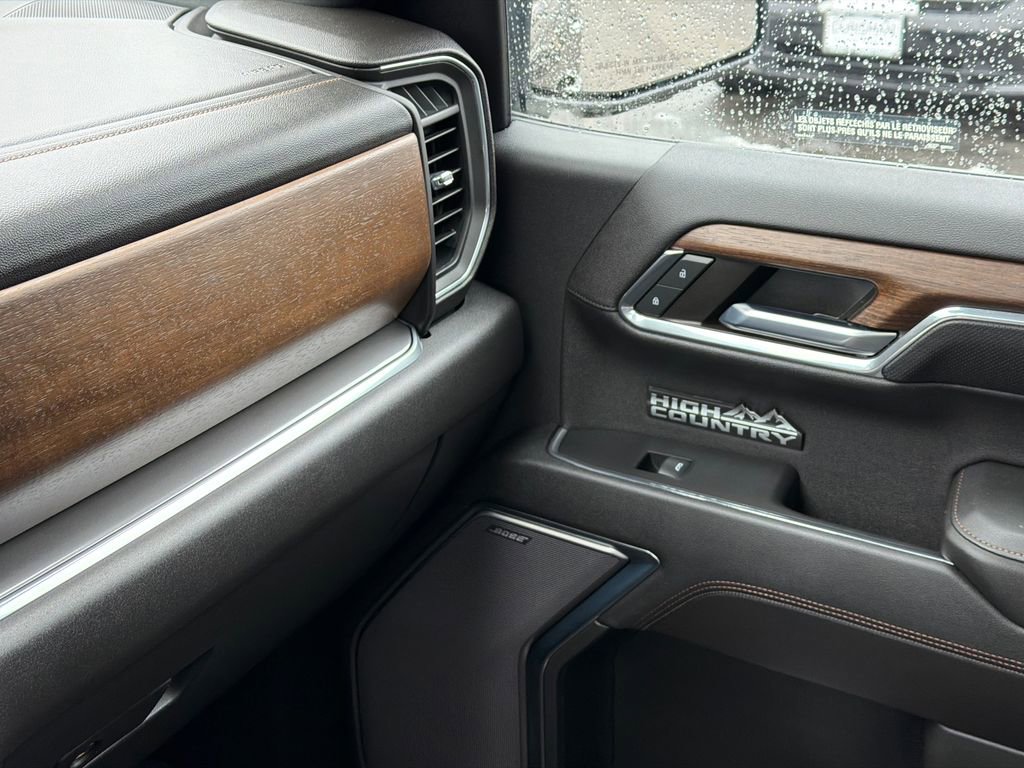 Used 2023 Chevrolet Silverado 1500 High Country image 35