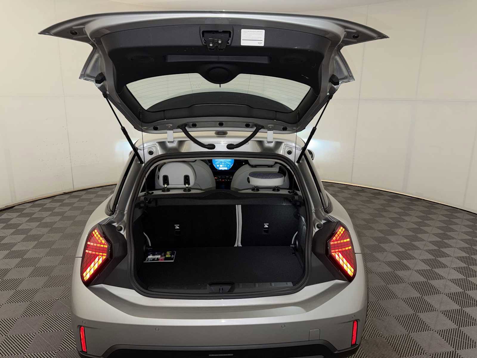 Certified 2025 MINI Cooper S image 22