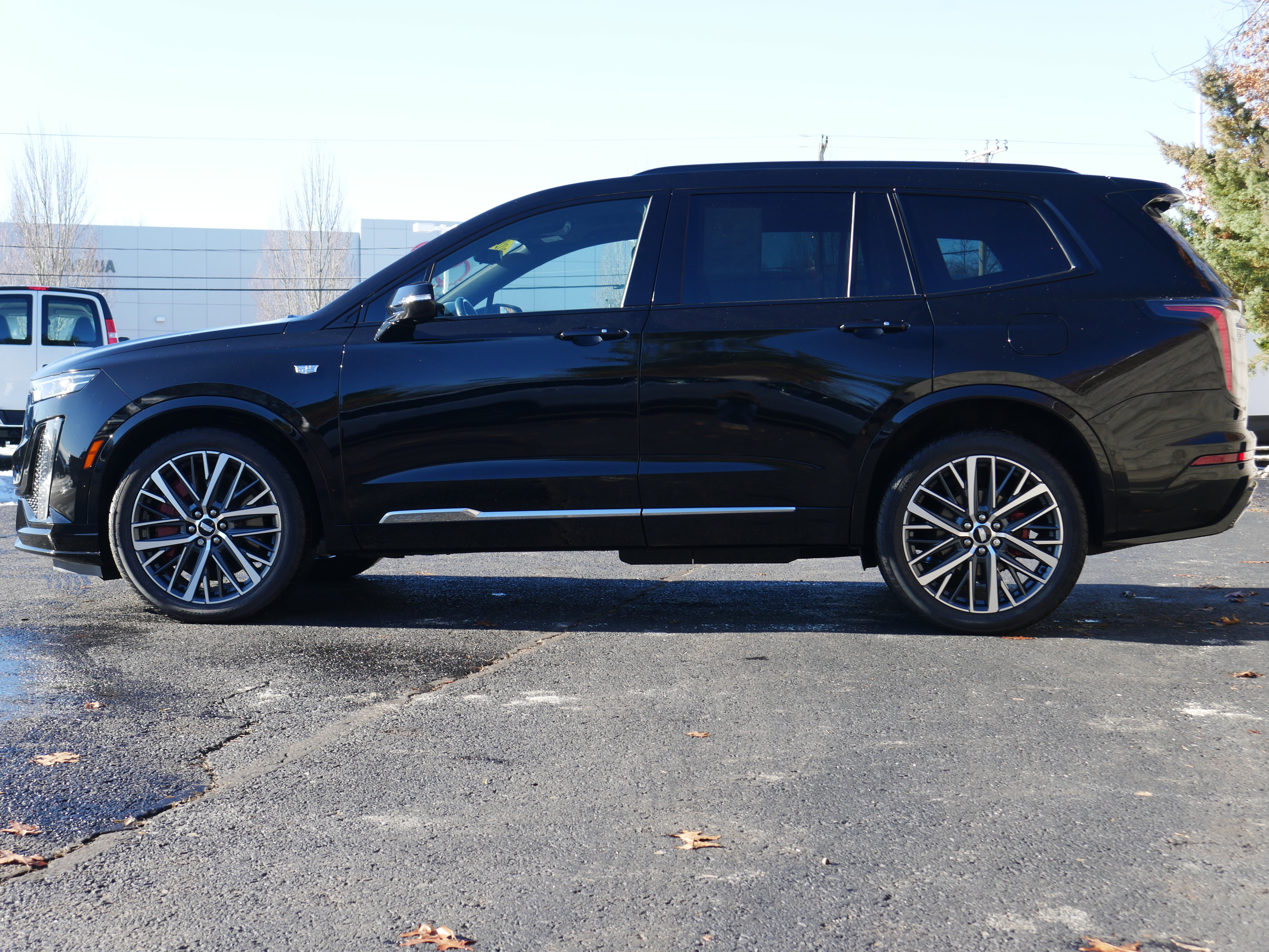 Certified 2024 Cadillac XT6 Sport w/ Technology Package image 3