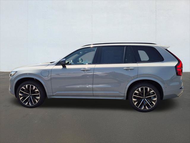 New 2026 Volvo XC90 T8 Ultra w/ Protection Package AWD/4WD image 3