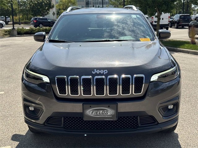 Used 2019 Jeep Cherokee Latitude Plus w/ Comfort/Convenience Group image 2