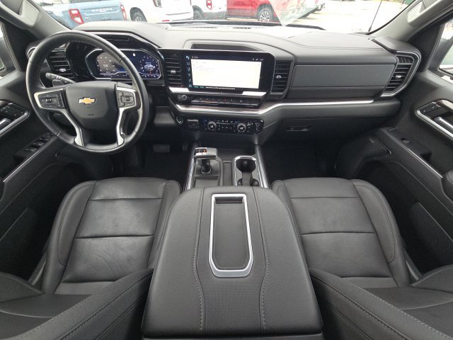 Certified 2022 Chevrolet Silverado 1500 LTZ w/ LTZ Convenience Package II AWD/4WD image 38