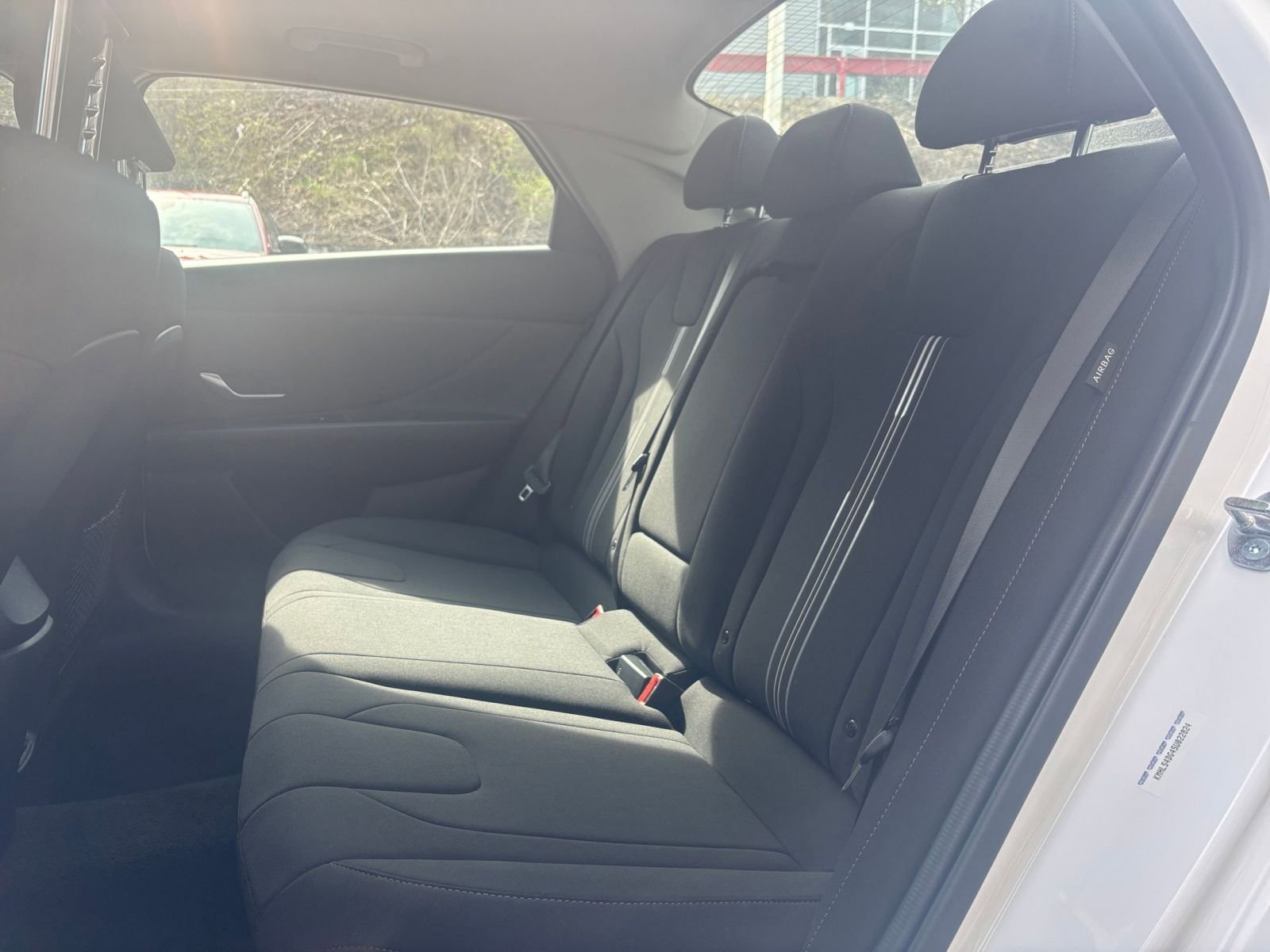 Used 2025 Hyundai Elantra SEL FWD image 25