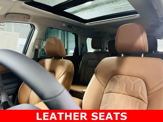 New 2026 Nissan Pathfinder Platinum FWD image 3