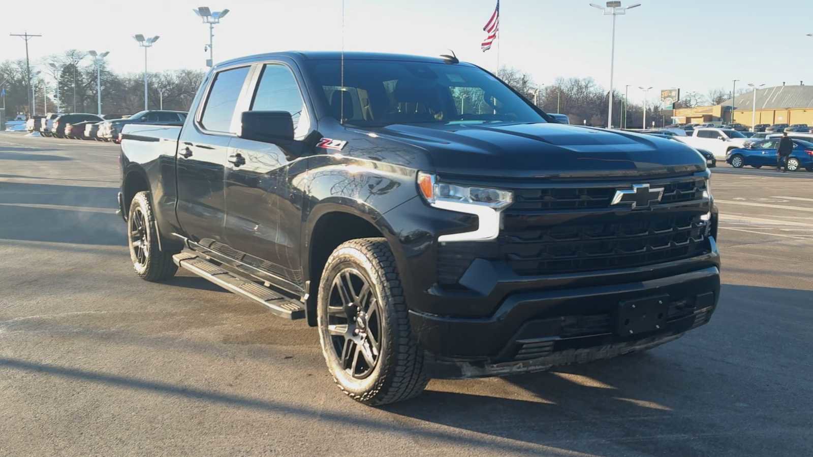 Used 2023 Chevrolet Silverado 1500 RST image 2