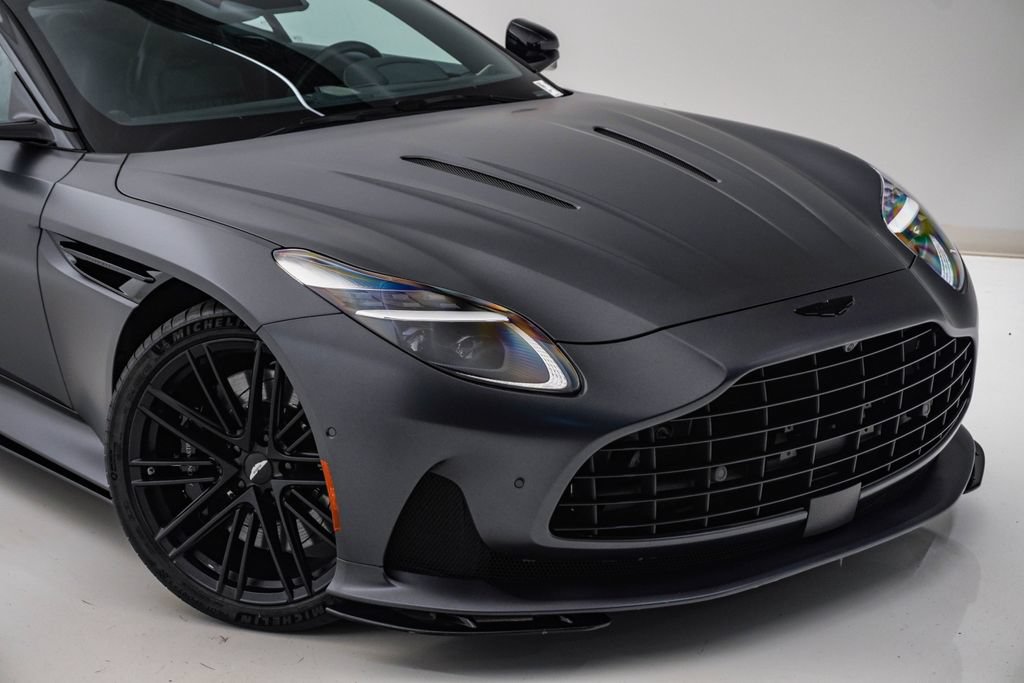 Used 2024 Aston Martin DB12 Coupe RWD image 4