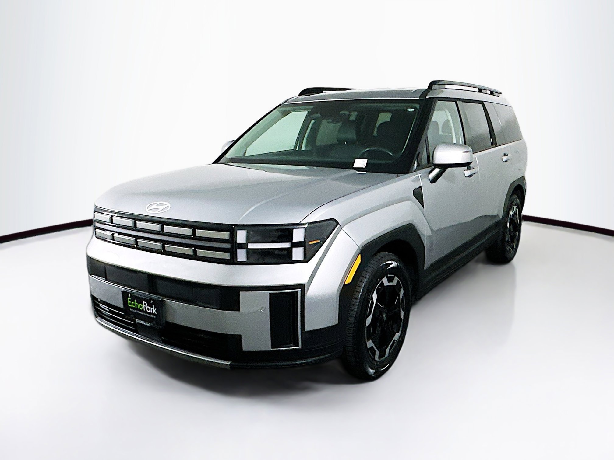 Used 2025 Hyundai Santa Fe SEL image 3