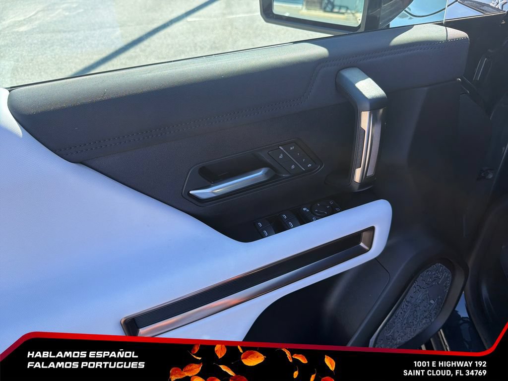 Certified 2025 GMC Hummer EV 3X AWD/4WD image 13