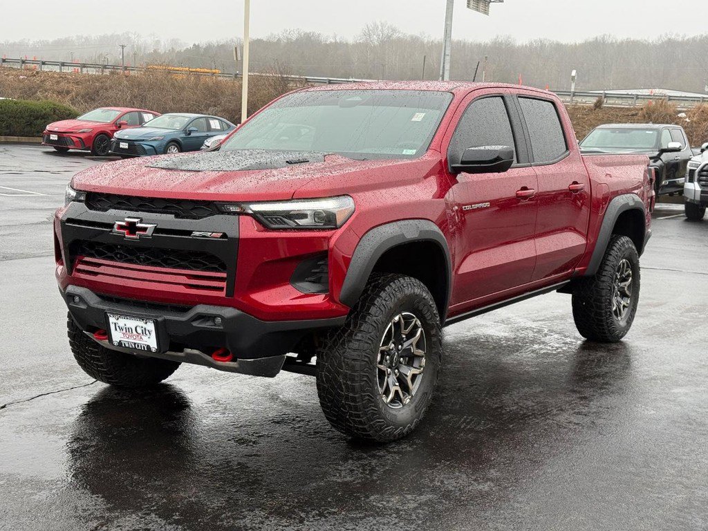 Used 2025 Chevrolet Colorado ZR2 w/ Technology Package image 10
