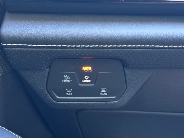 Used 2026 Volkswagen Atlas SE w/ Panoramic Sunroof Package FWD image 19