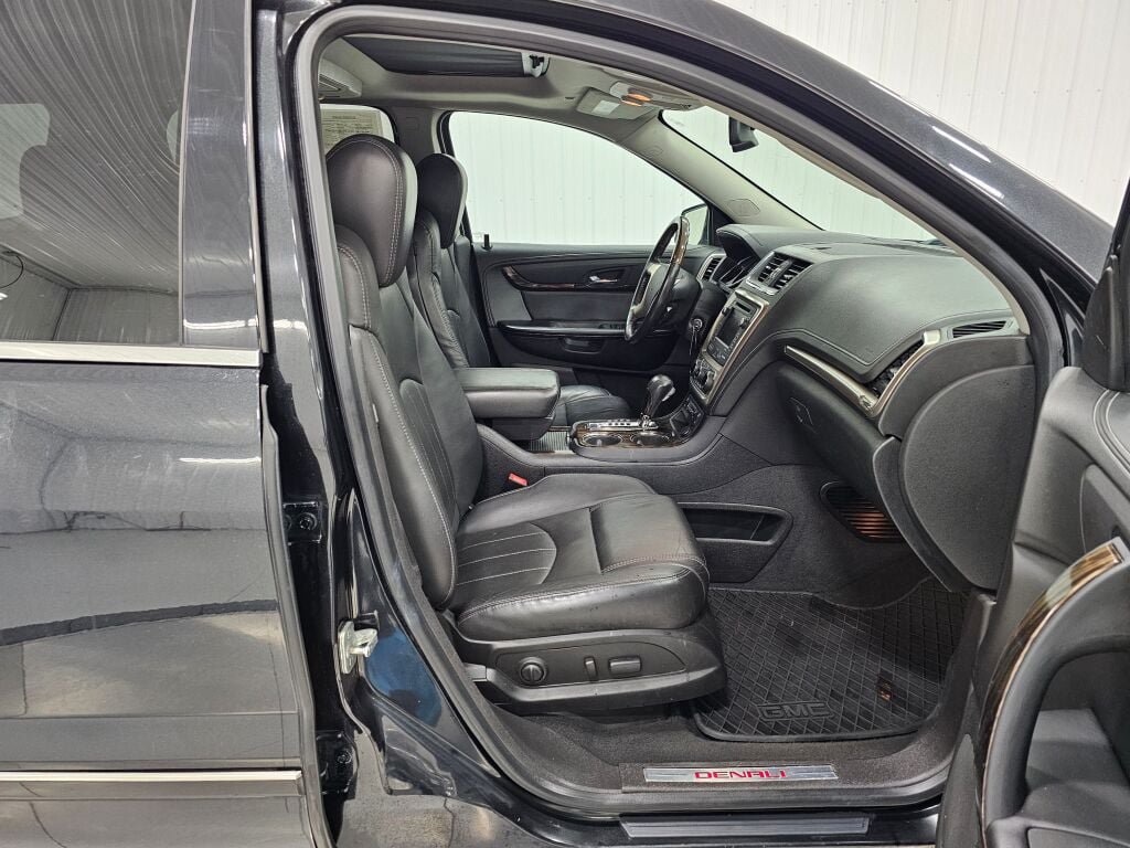 Used 2014 GMC Acadia Denali AWD/4WD image 23