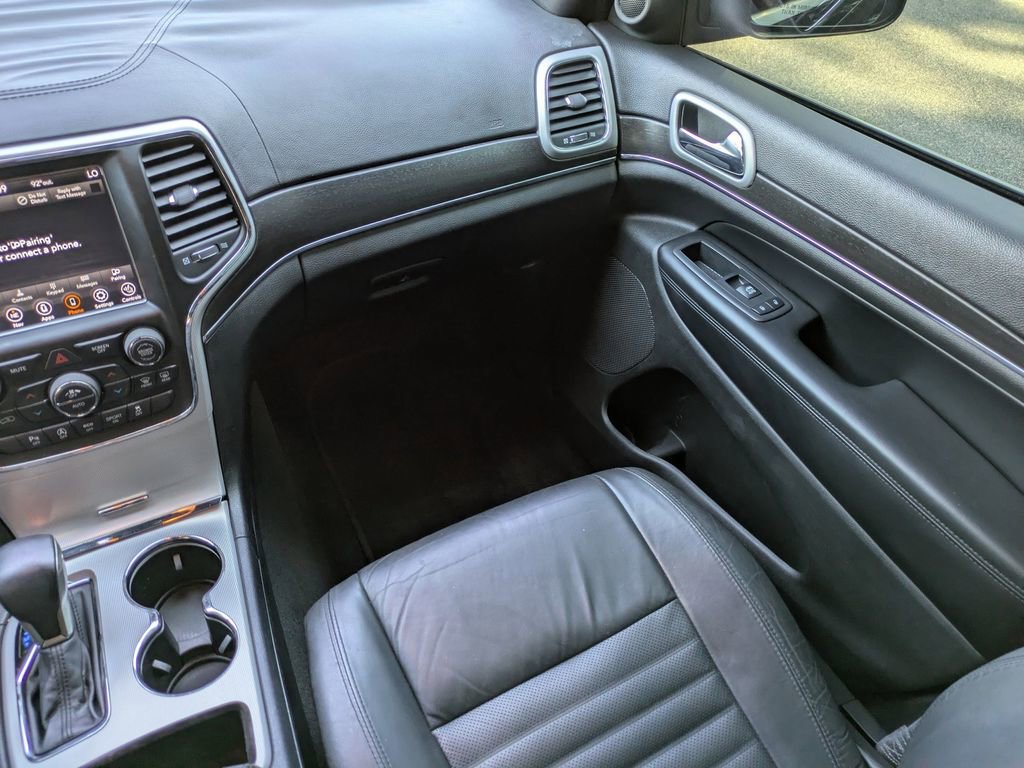 Used 2018 Jeep Grand Cherokee Limited image 18