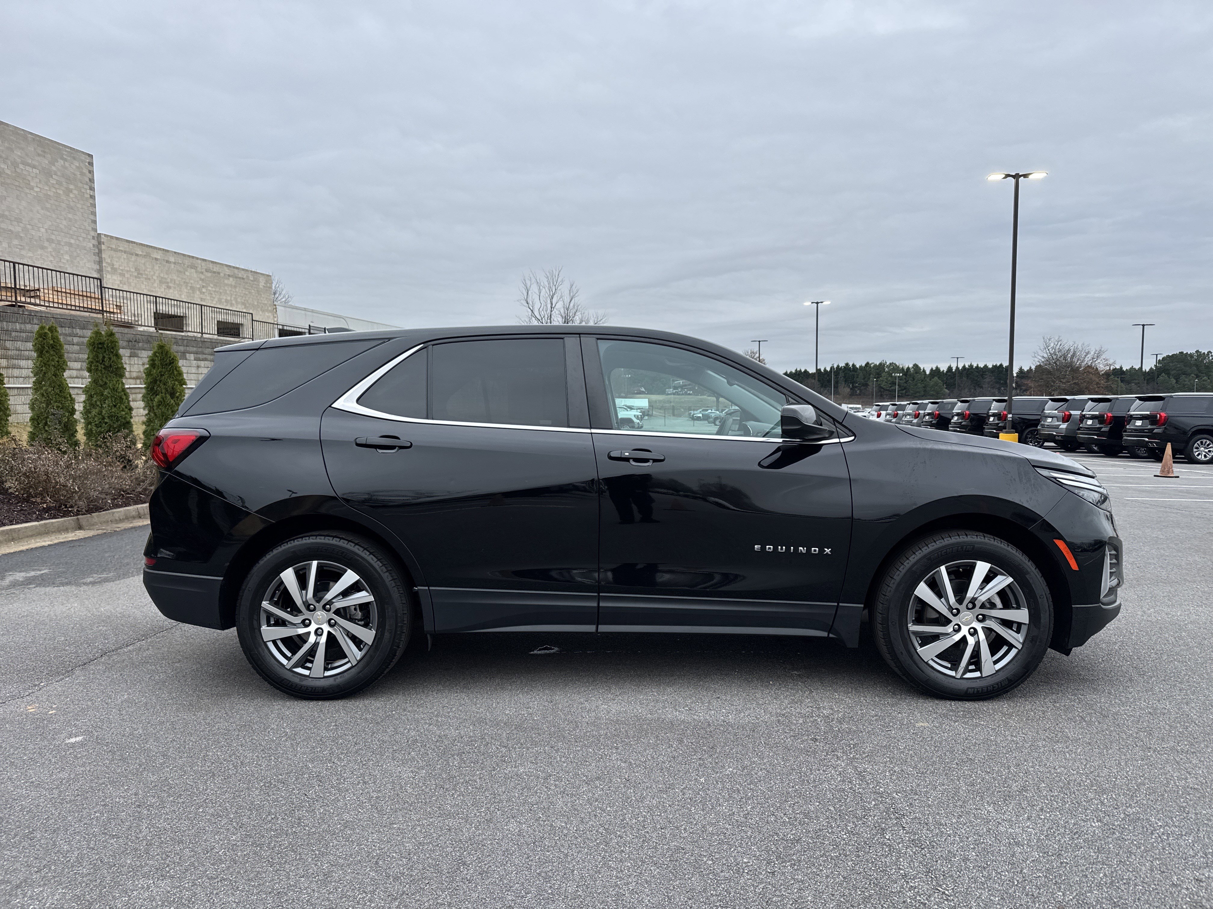 Used 2022 Chevrolet Equinox LT image 11