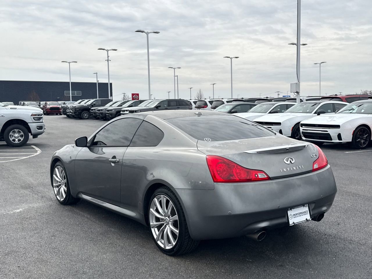 Used 2010 INFINITI G37 Sport w/ Navigation Pkg image 5