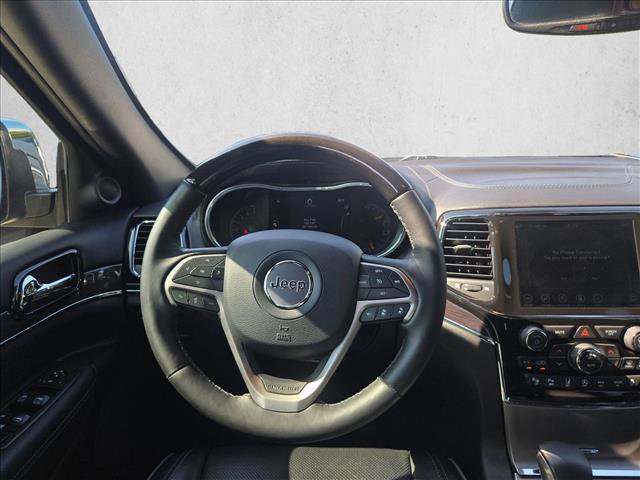 Used 2020 Jeep Grand Cherokee Overland AWD/4WD image 16