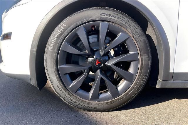 Used 2022 Tesla Model X image 9