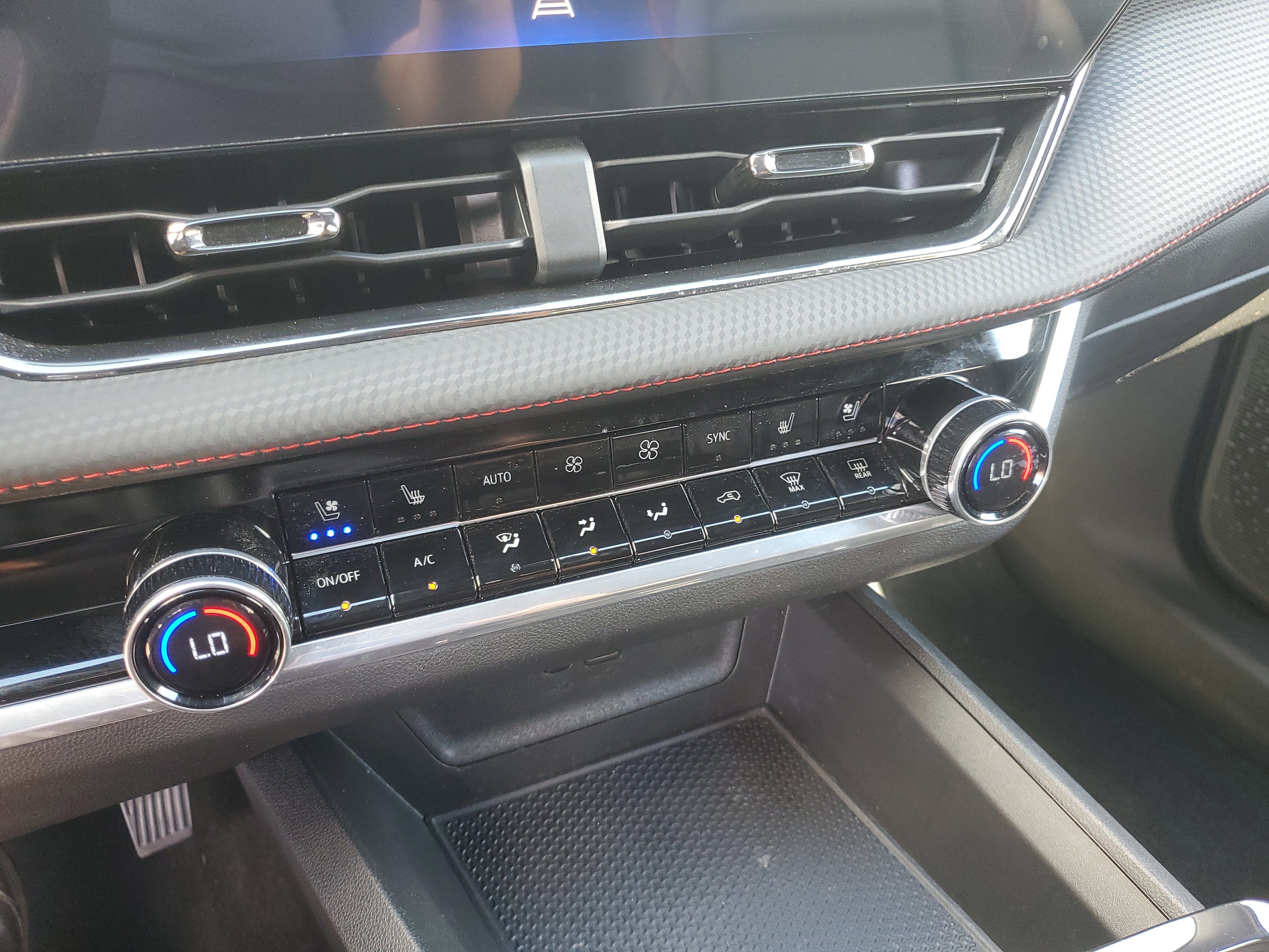 Used 2025 Chevrolet Equinox RS w/ Convenience Package III FWD image 22