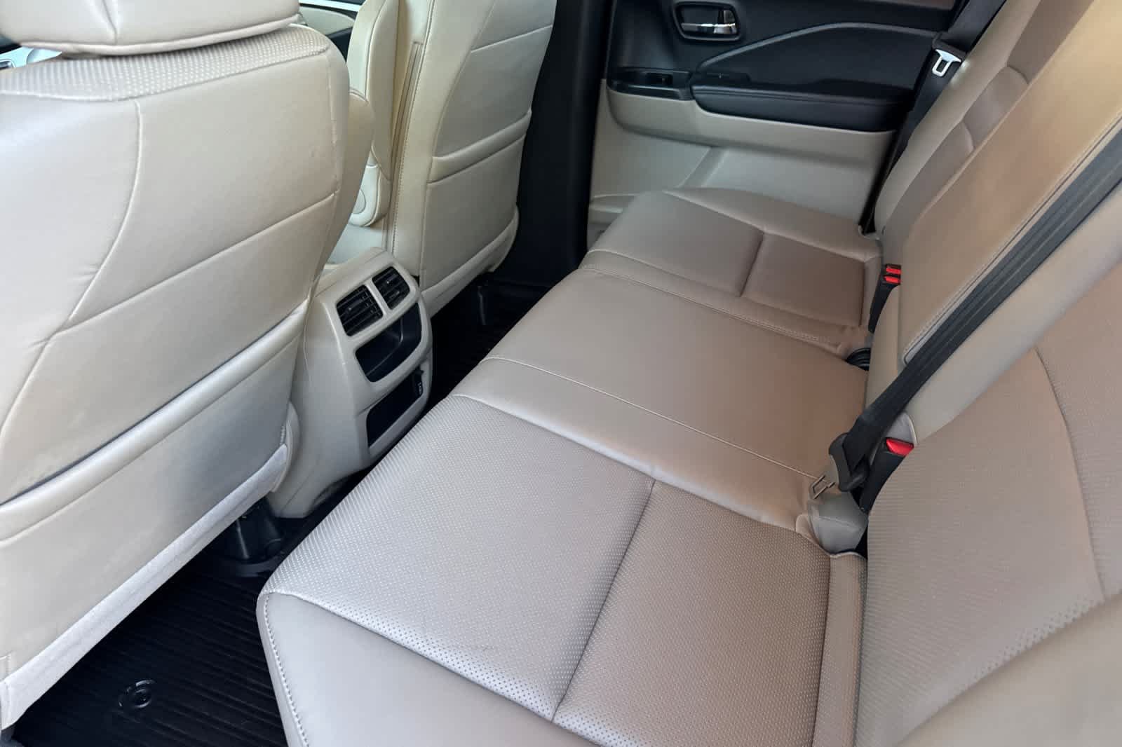 Used 2017 Honda Ridgeline RTL-T image 4