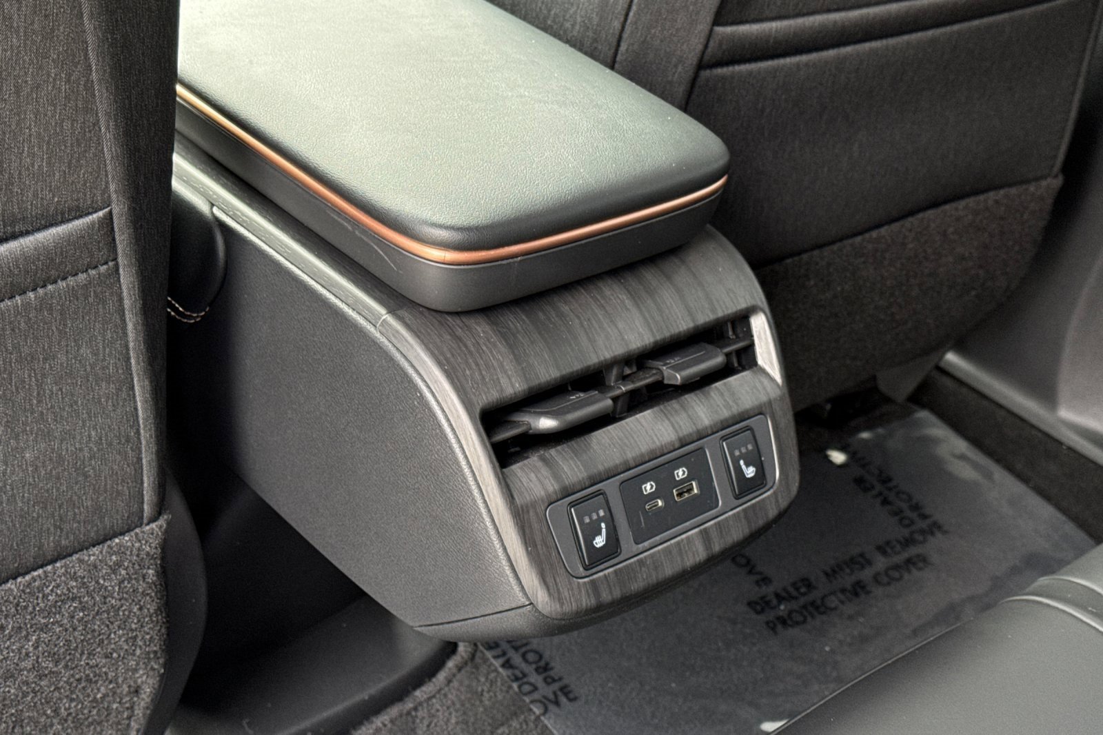 Certified 2024 Nissan Ariya FWD image 14