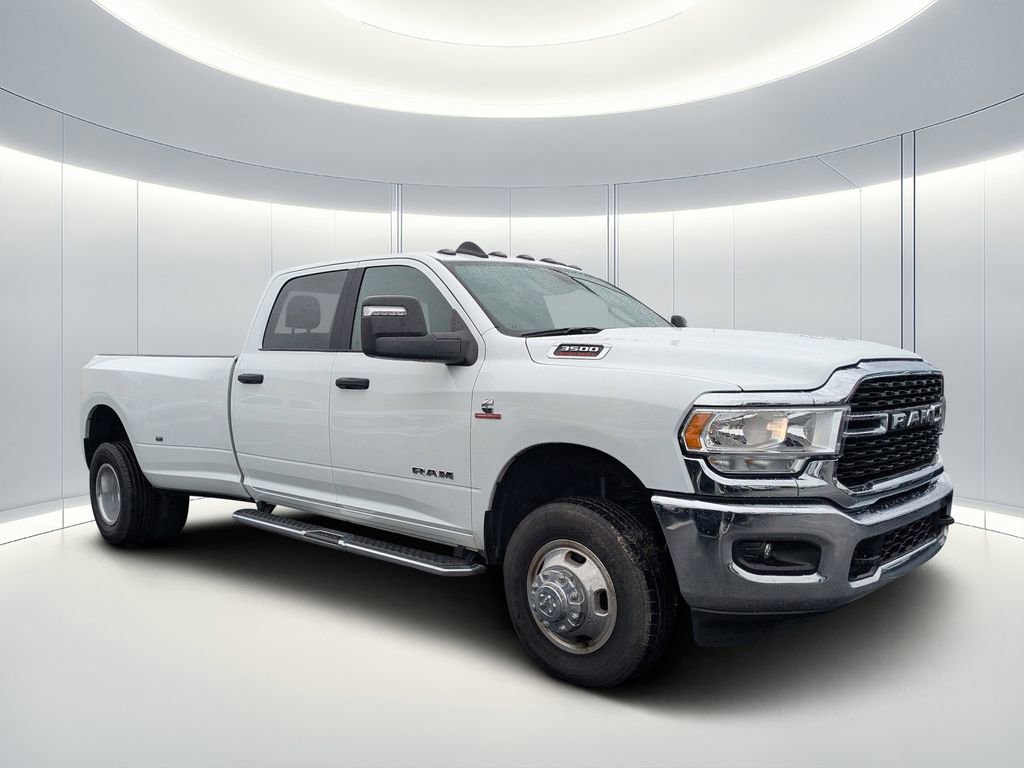 Used 2024 RAM 3500 Big Horn video 1