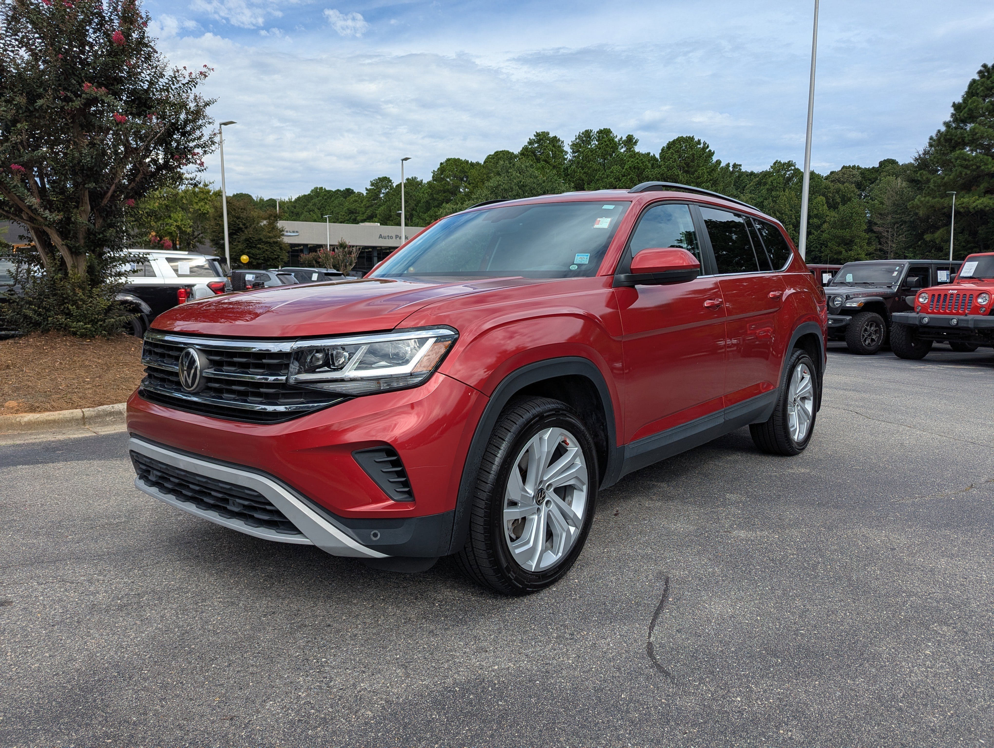 Used 2021 Volkswagen Atlas SE image 1