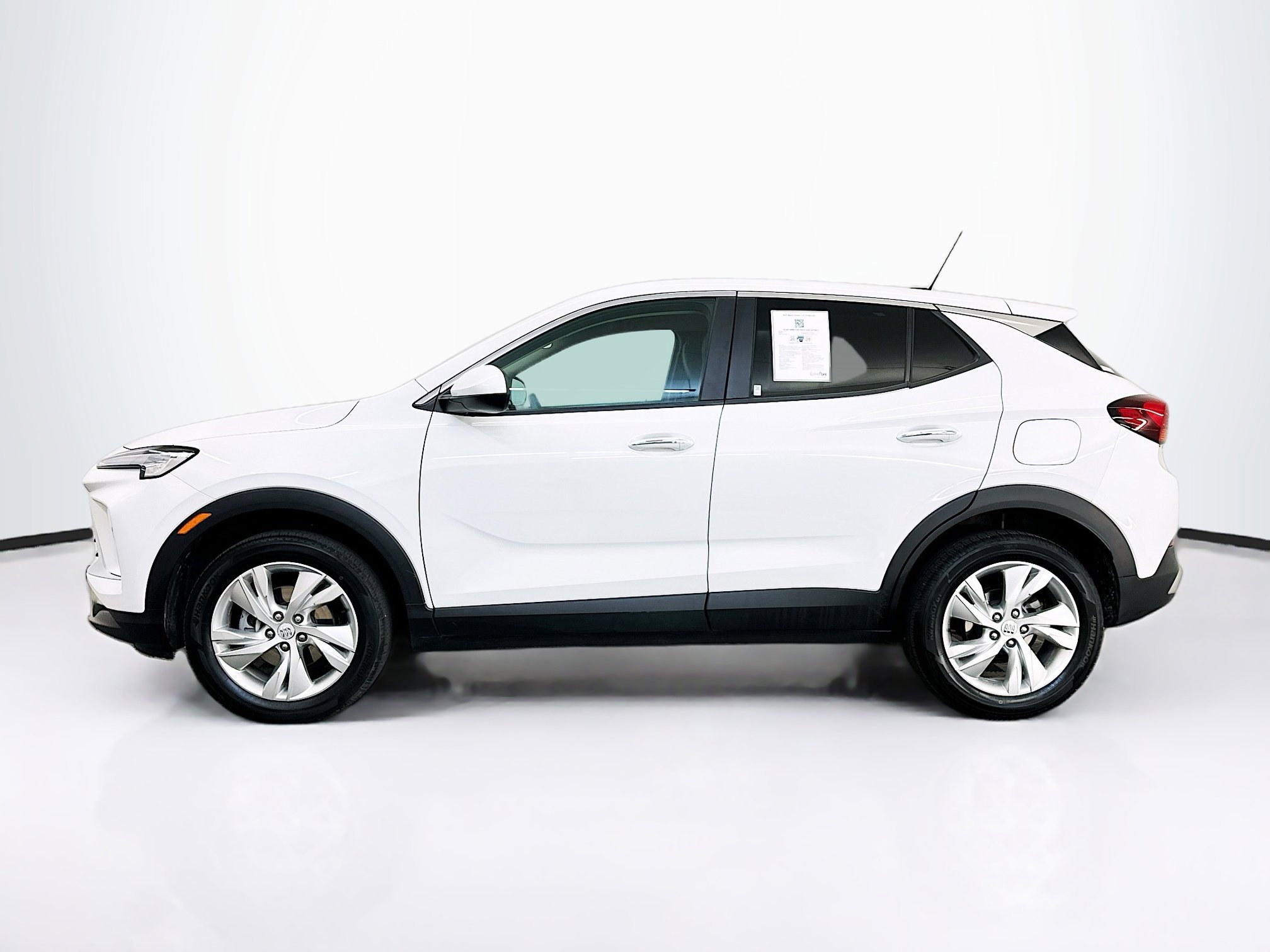 Used 2025 Buick Encore GX Preferred image 4