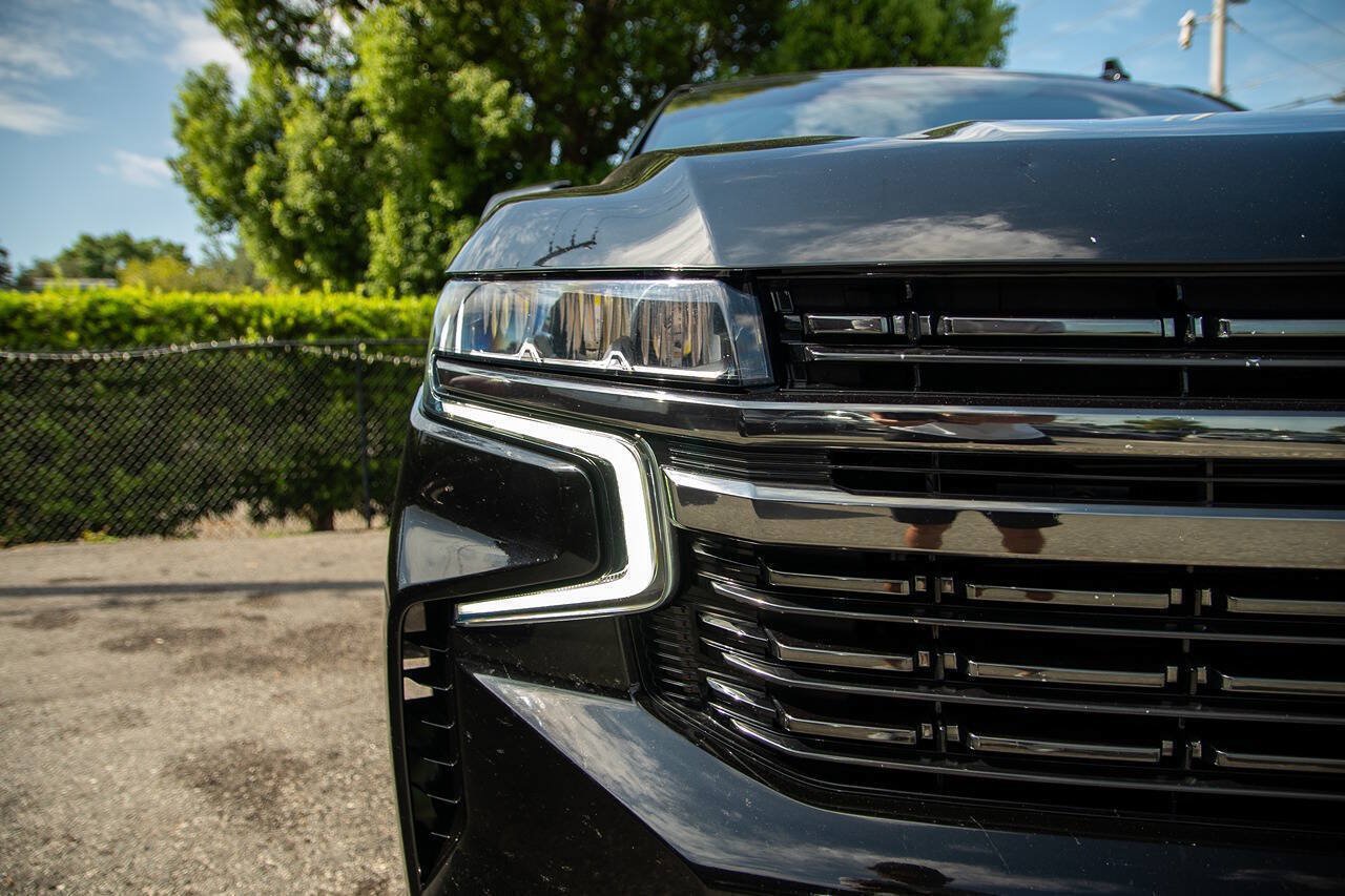 Used 2021 Chevrolet Tahoe RST RWD image 3