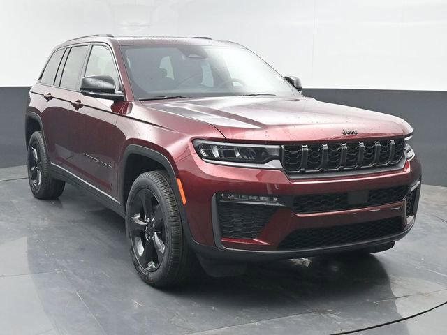 New 2026 Jeep Grand Cherokee Limited w/ Limited Altitude Package