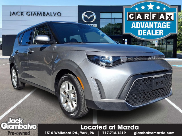 Used 2023 Kia Soul LX w/ LX Technology Package FWD image 1