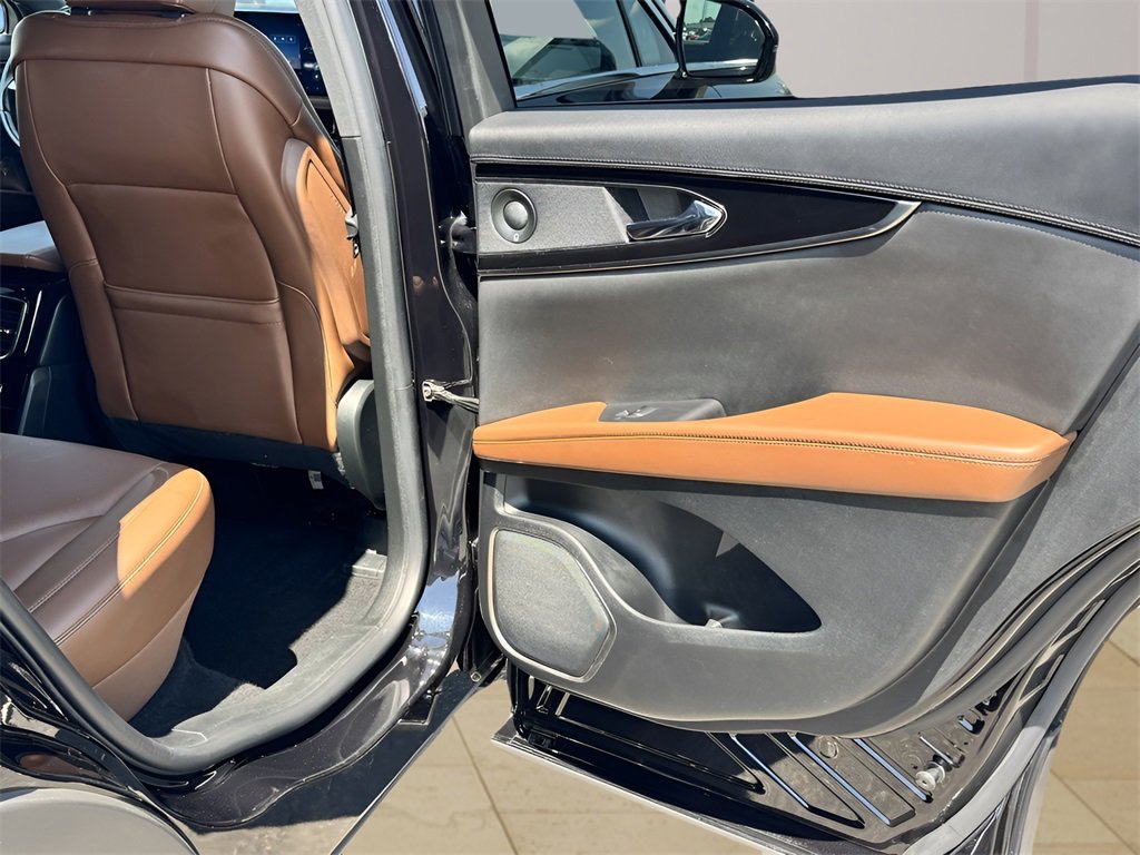 Used 2022 Lincoln Nautilus Reserve w/ Equipment Group 201A image 30