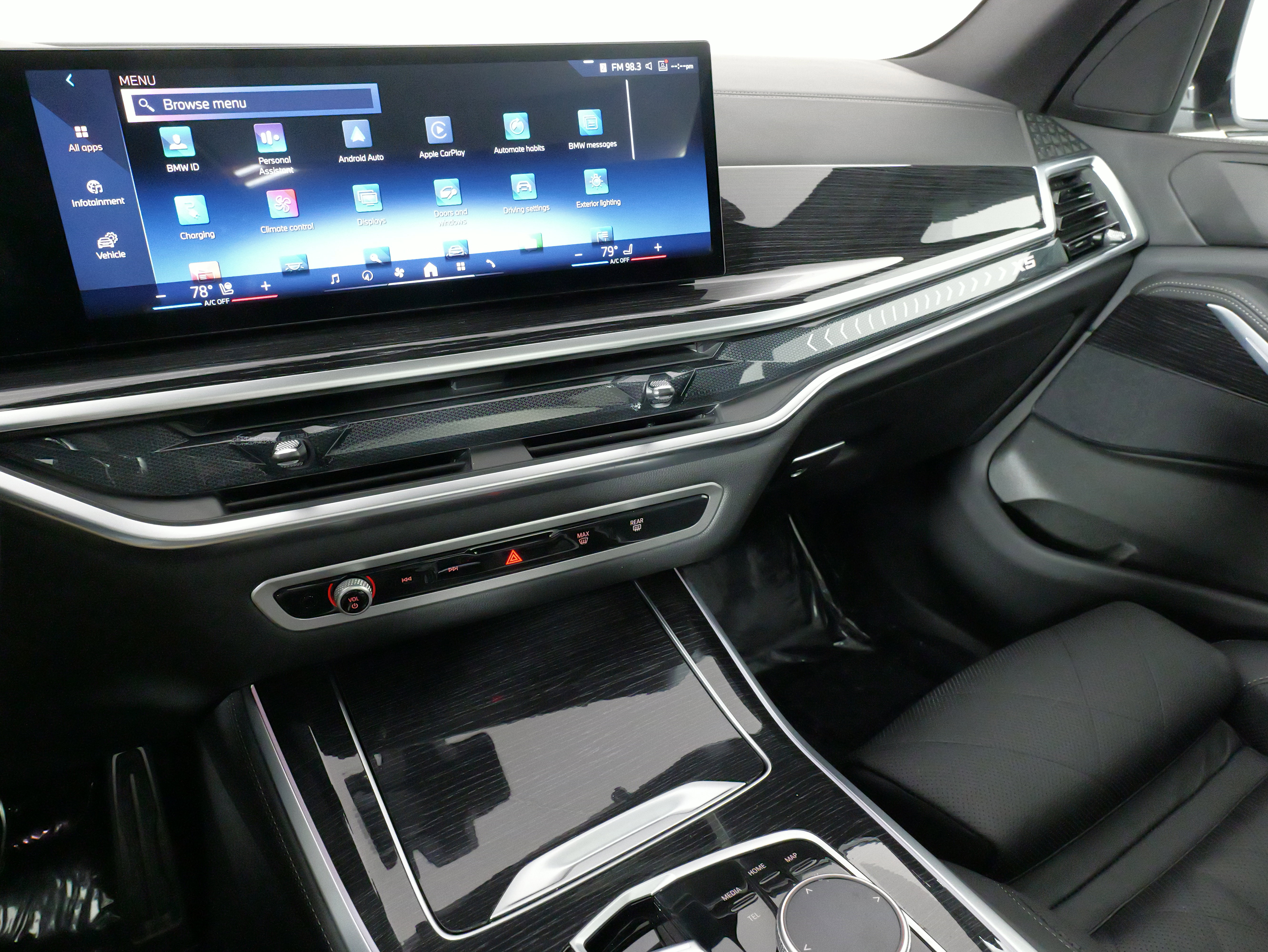 Used 2025 BMW X5 xDrive50e w/ M Sport Package AWD/4WD image 42