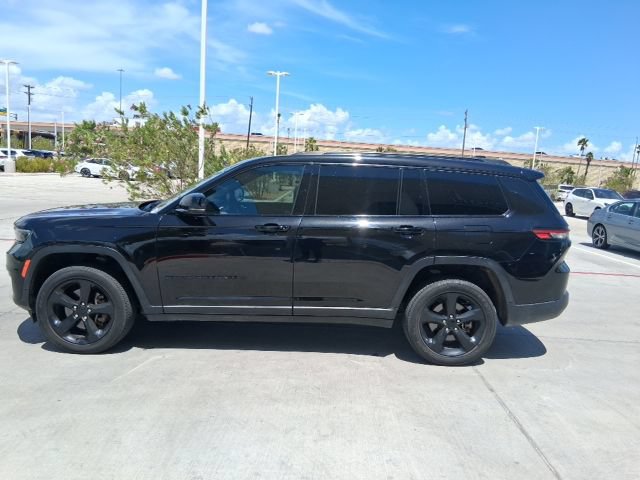 Used 2024 Jeep Grand Cherokee L Altitude AWD/4WD image 3