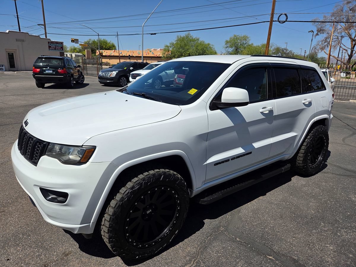 Used 2018 Jeep Grand Cherokee Altitude RWD image 20
