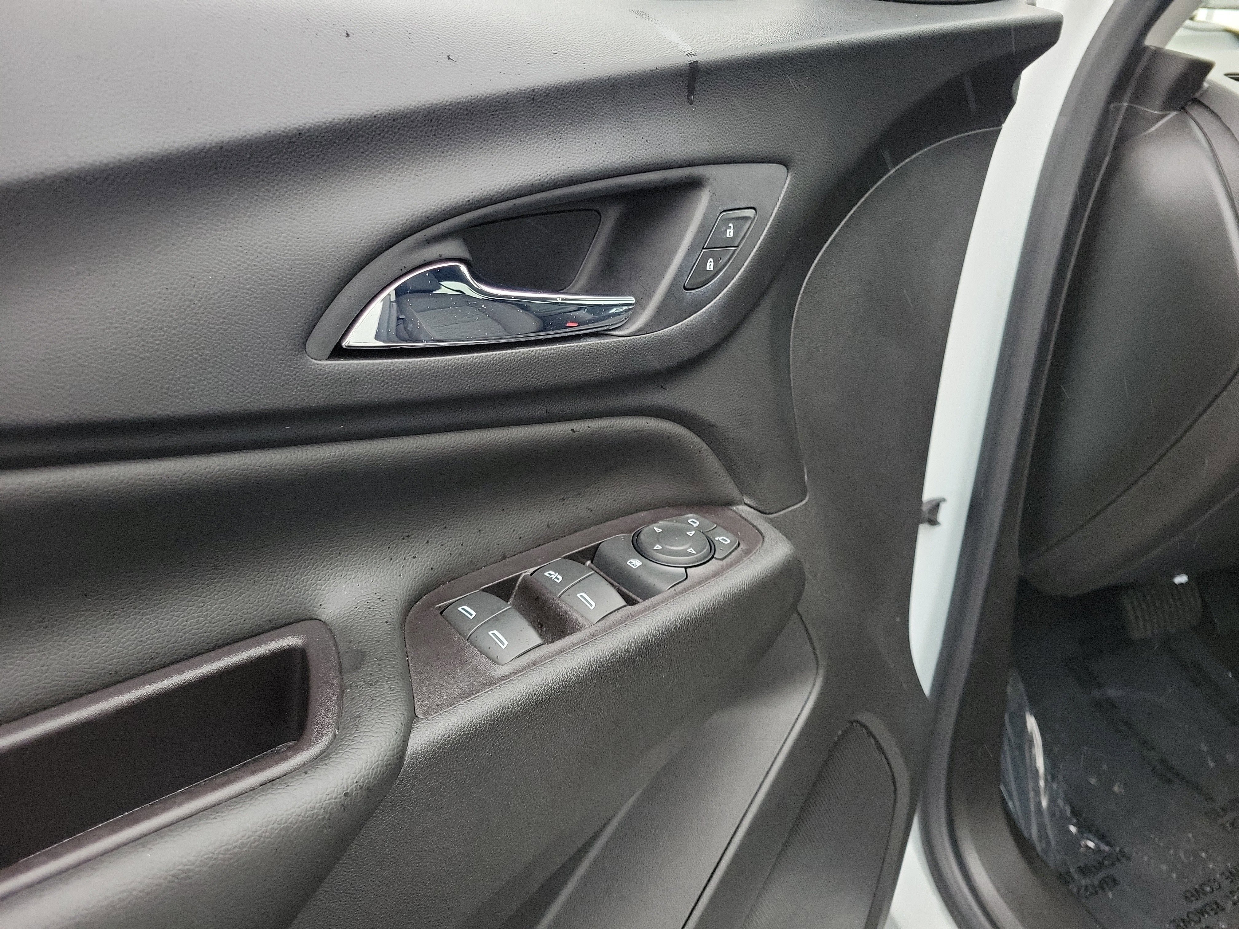 Used 2022 Chevrolet Equinox LT FWD image 18